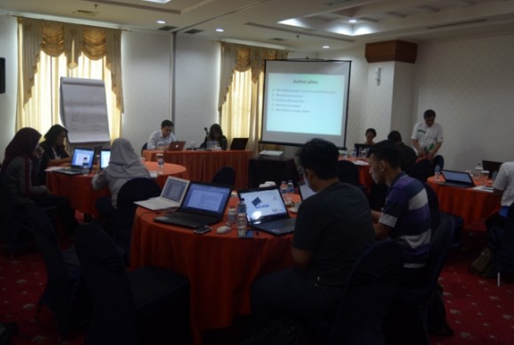 Workshop Desain Bisnis Plan Mitra ICCO, Jakarta, 17-19 Desember 2014 Workshop Desain Bisnis Plan Mitra ICCO, Jakarta, 17-19 Desember 2014