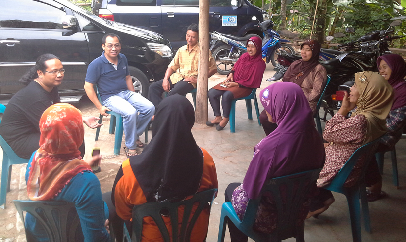 Kajian Pemetaan Potensi Usaha Komoditas Pertanian dengan Metode Pendekatan M4P, Sumatra dan Jawa, 24 Mei-28 Juli 2014 Kajian Pemetaan Potensi Usaha Komoditas Pertanian dengan Metode Pendekatan M4P, Sumatra dan Jawa, 24 Mei-28 Juli 2014