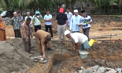 Peletakan Batu Pertama Pembangunan Kantor dan Gudang Koperasi Kakao Lhoksukon-Aceh Utara, 11 Agustus 2015