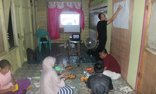 Pendampingan Penyusunan Business Plan dalam Program TFCA-KSM Jala, Beurau, 20-22 Oktober 2015 Pendampingan Penyusunan Business Plan dalam Program TFCA-KSM Jala, Beurau, 20-22 Oktober 2015